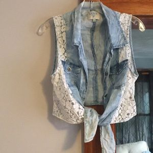 Crop jean/lace top